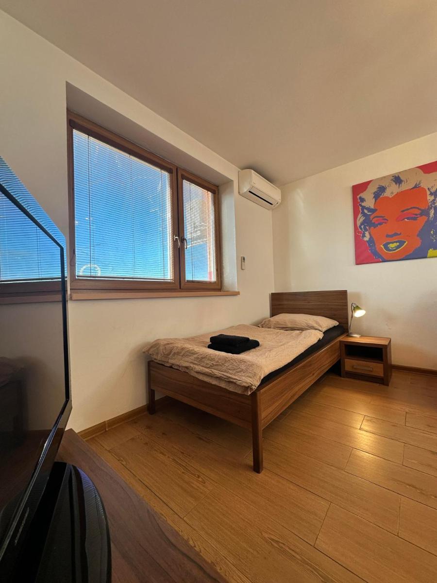 Hotel Muza - Housity