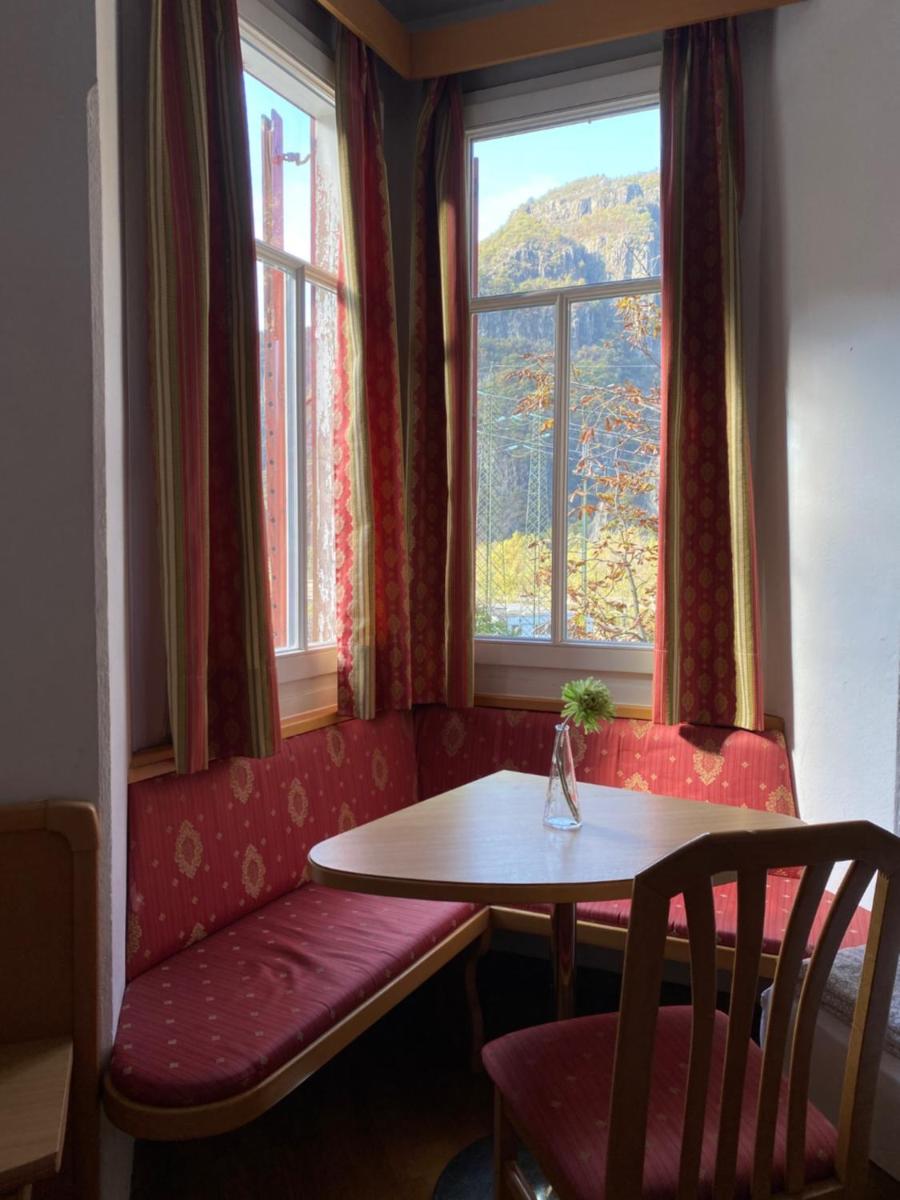 Vintage Castle Schlosshof B&B - Housity