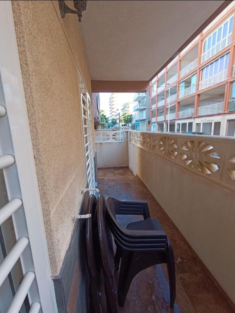 Lovely Beach flat, ground floor, with fast WiFi, AC and Heating - Housity
