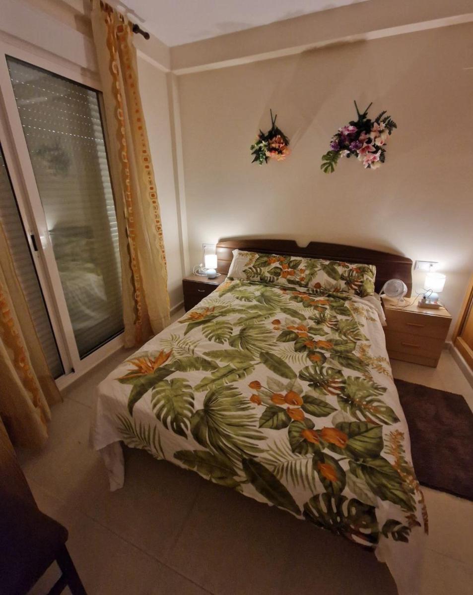 Lovely Beach flat, ground floor, with fast WiFi, AC and Heating - Housity