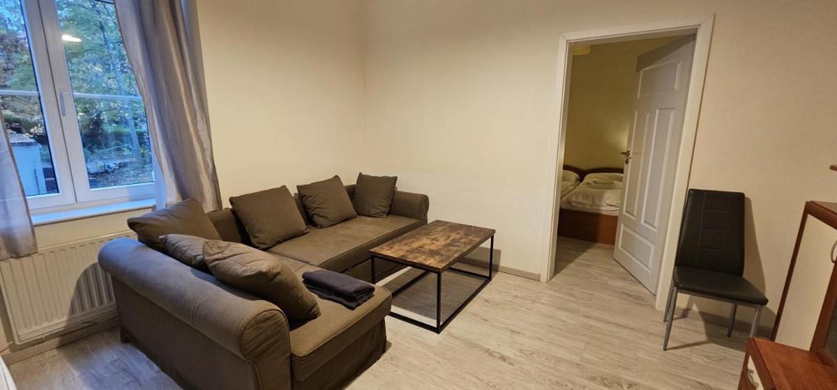 MVA House Teplice, Šanovský park - Housity