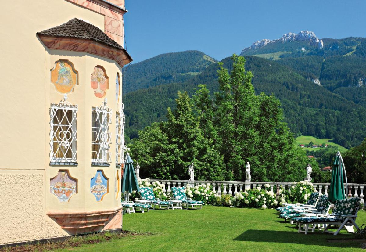 Ein allgemeiner Bergblick oder ein Berglick von des Hotels aus