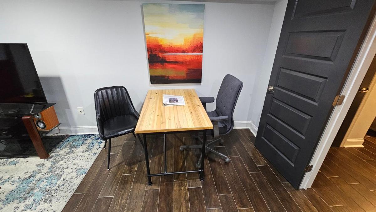 English Basement Suite in Petworth, Washington, DC -- FREE off-street parking, walk to Metro and restaurants - Housity