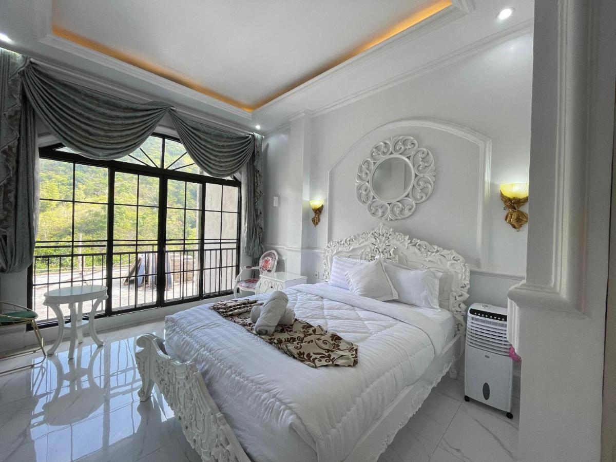 Casa Rani Hotel & Restaurant - Housity