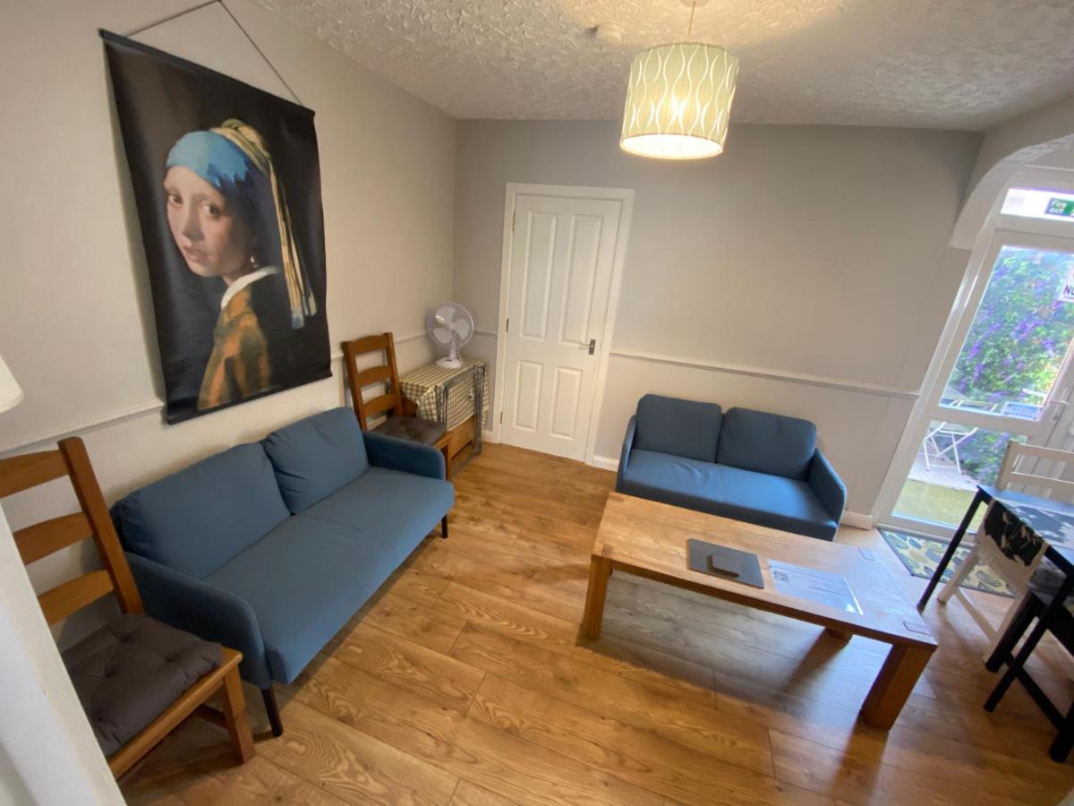 Connswater Town House Belfast - Housity