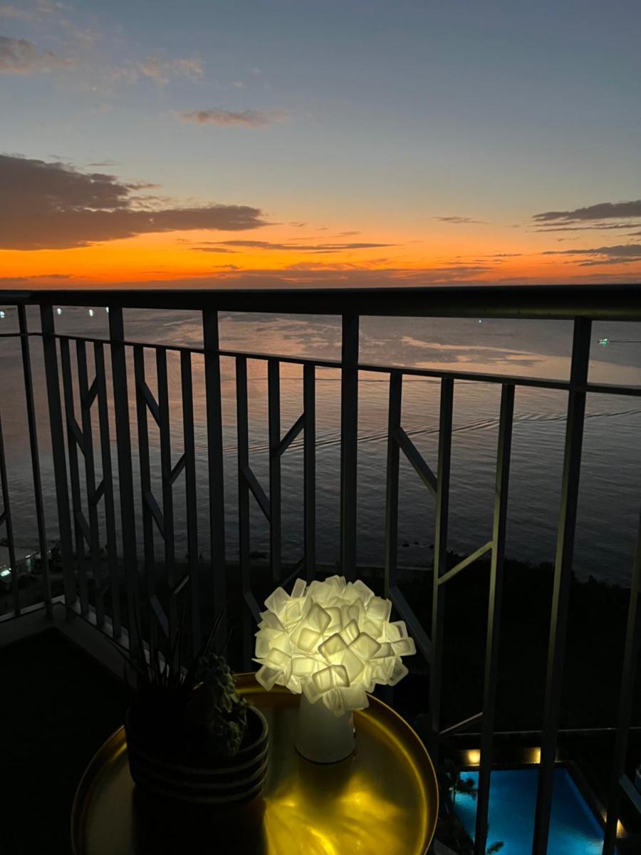 1BRFacing ManilaBay SunsetNear Okada Solaire 1Park - Housity