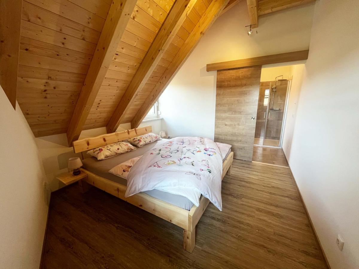 Wiesnblick Café & Zimmer - Housity