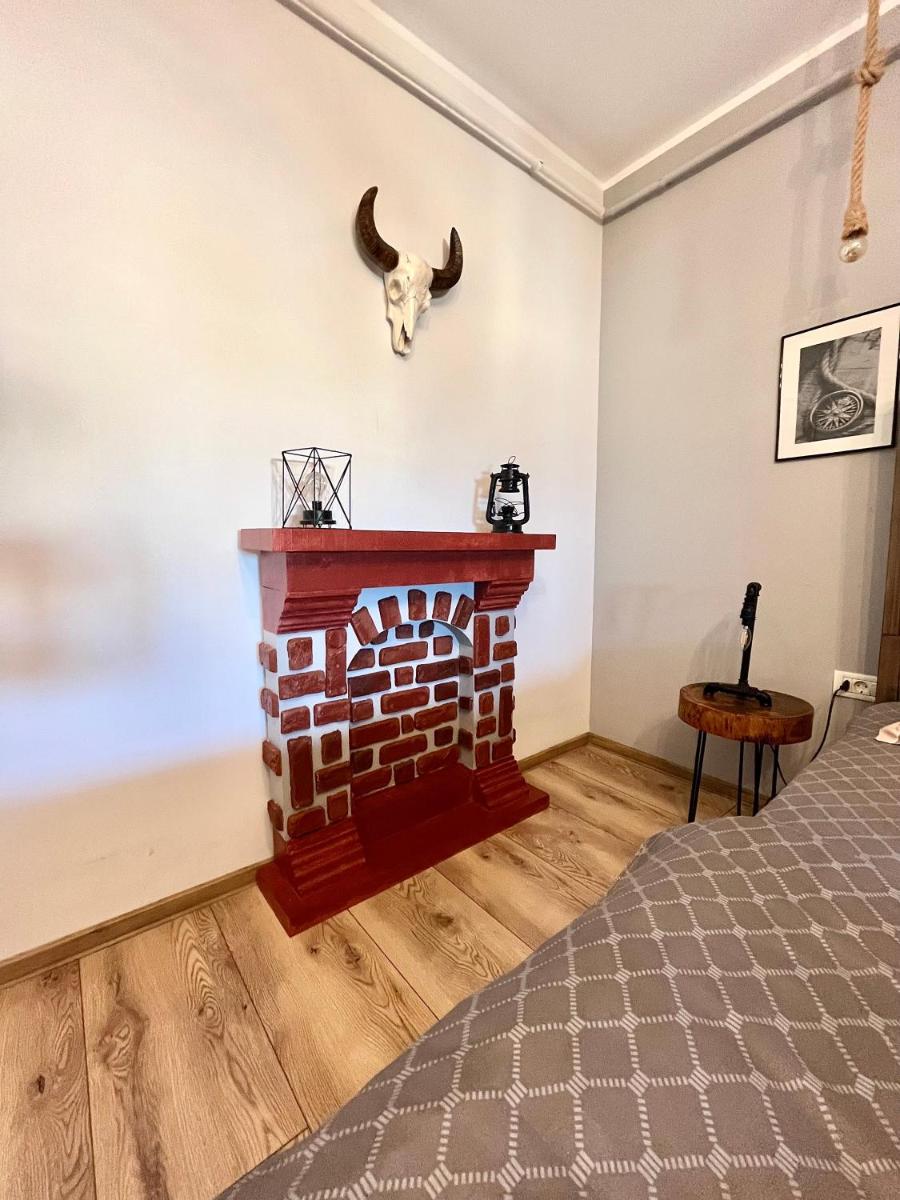 Wood&Steel Apartment - Housity