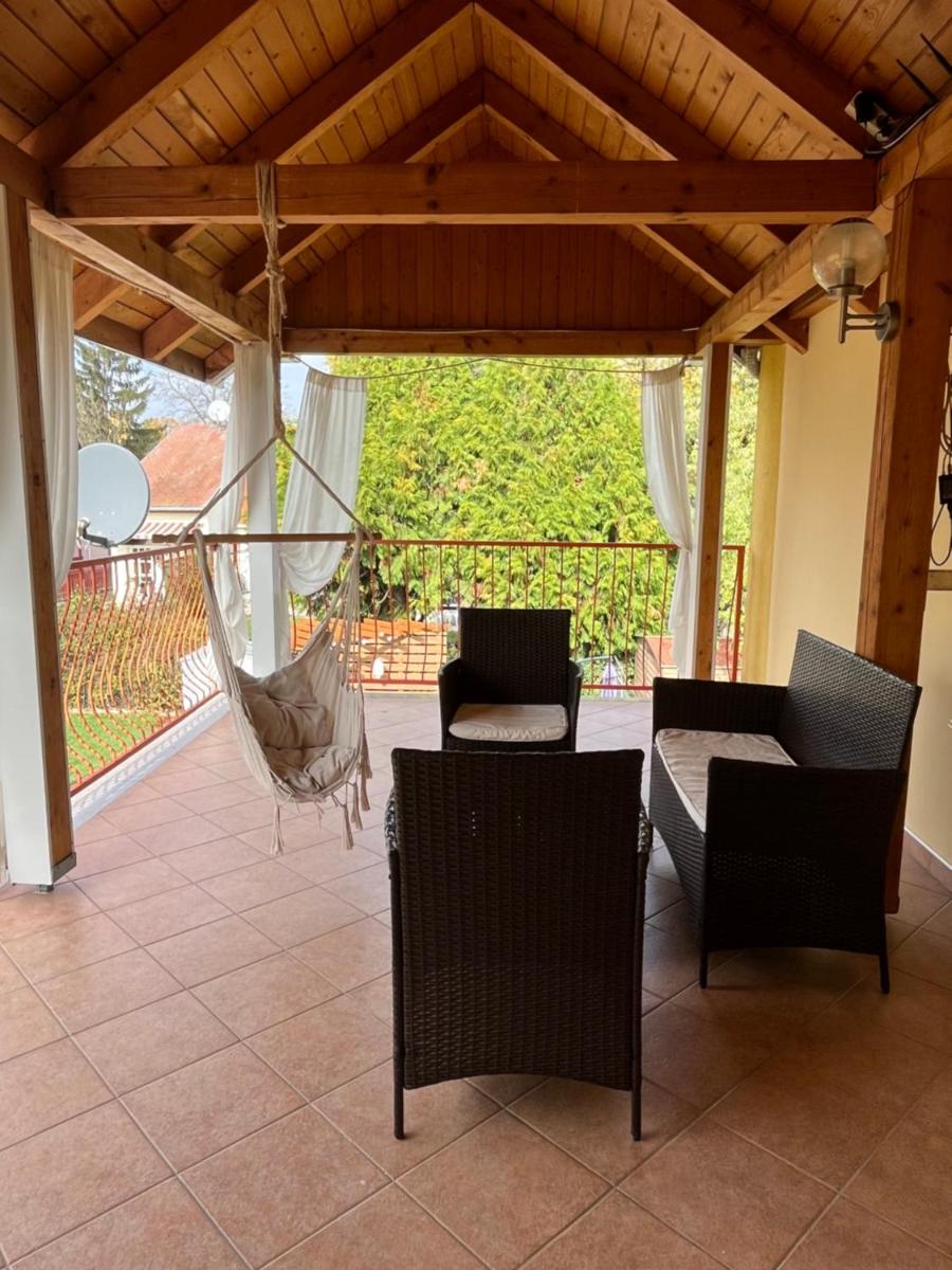 Réka Apartmanház - Housity