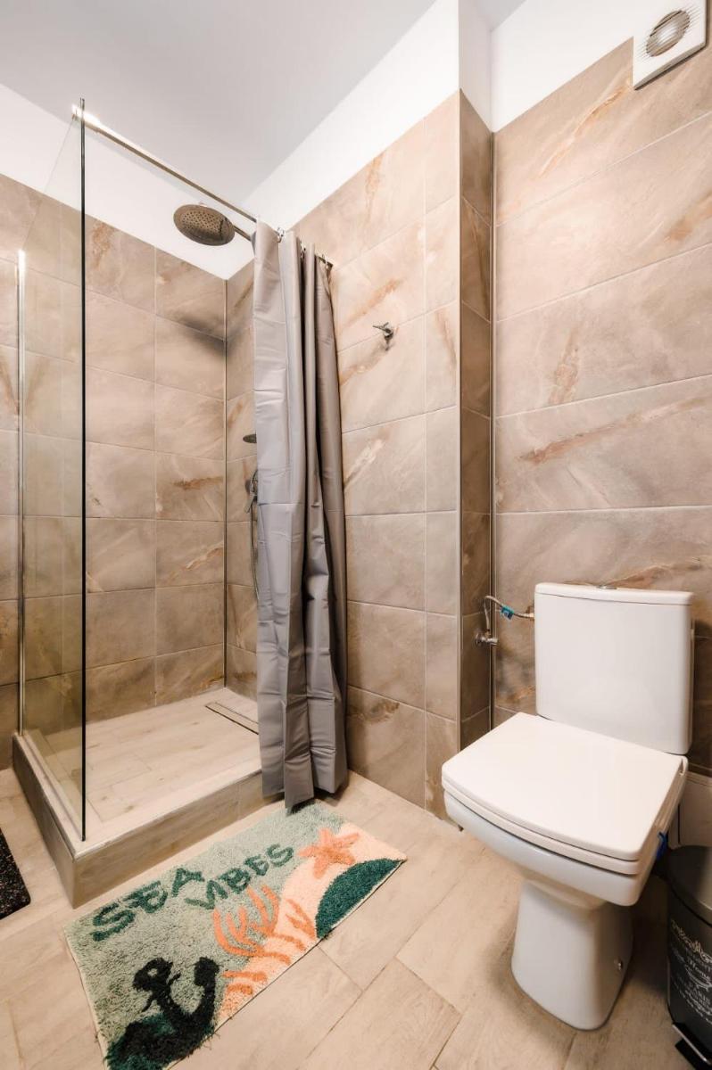 Luxury Suite Alezzi Beach Apartment Piscina Incalzita Sauna Jacuzzi Parking - Housity