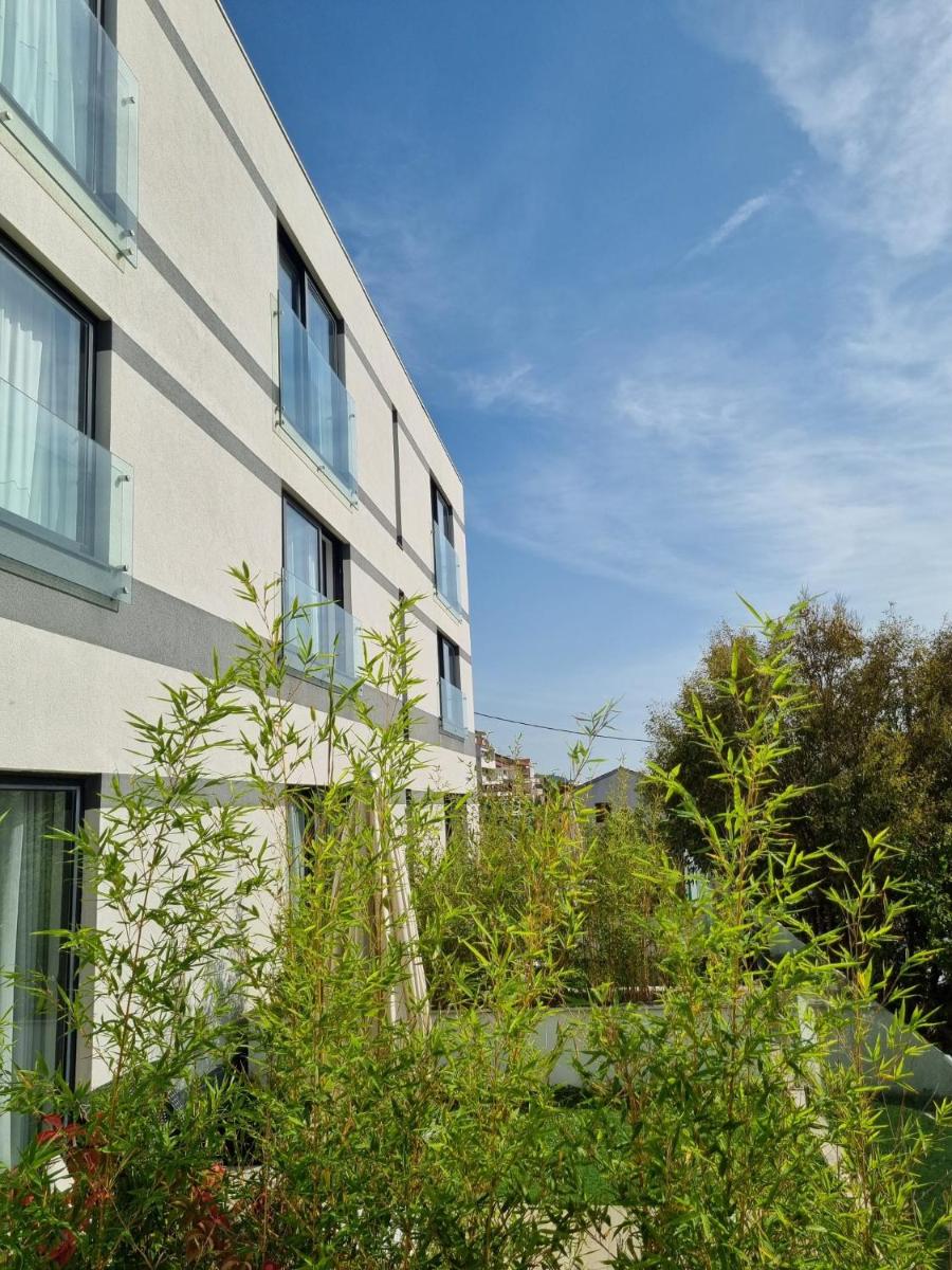 Hotel Jona - Housity