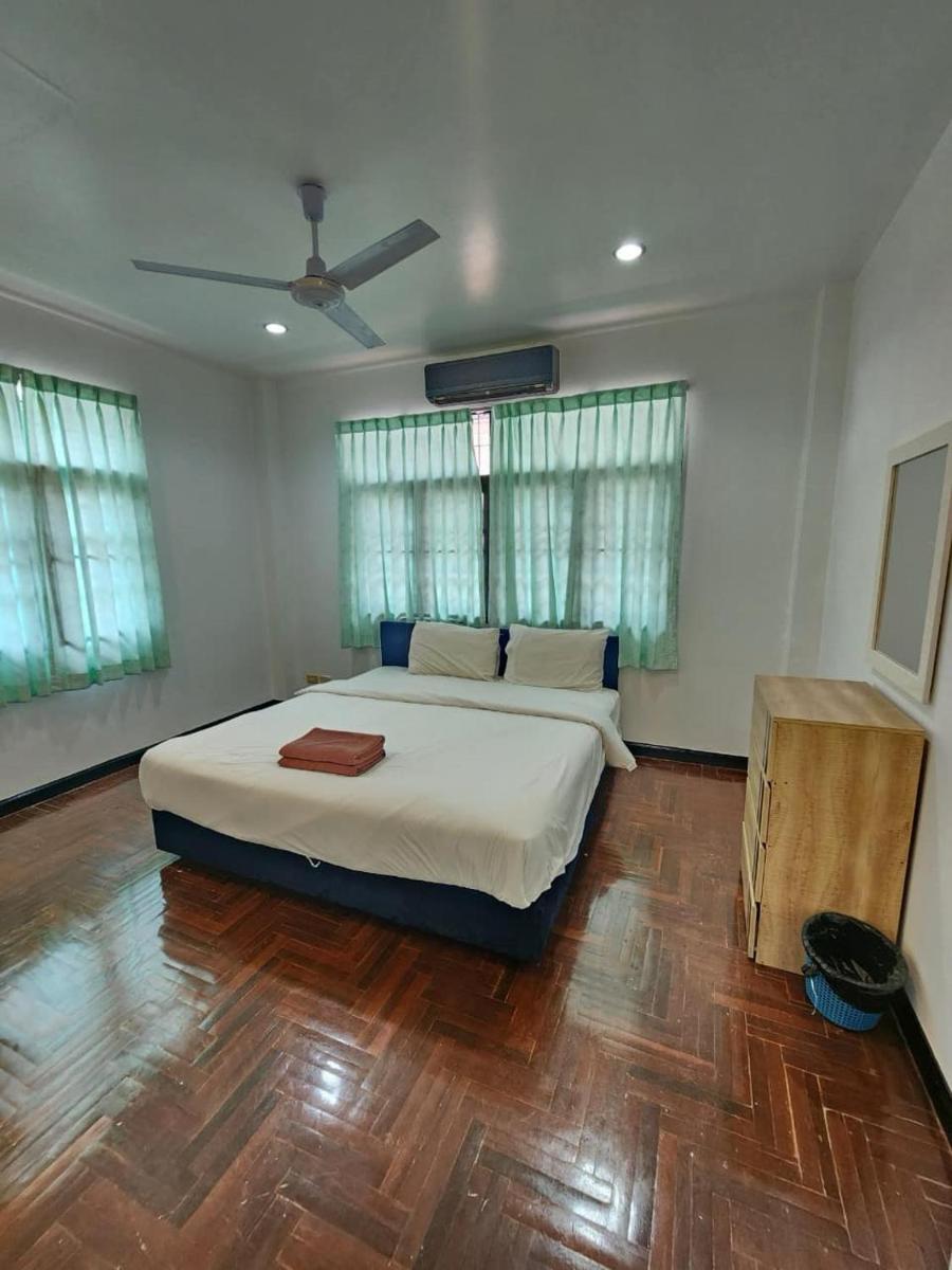 Penthouse (House with 4 bedrooms) - Housity