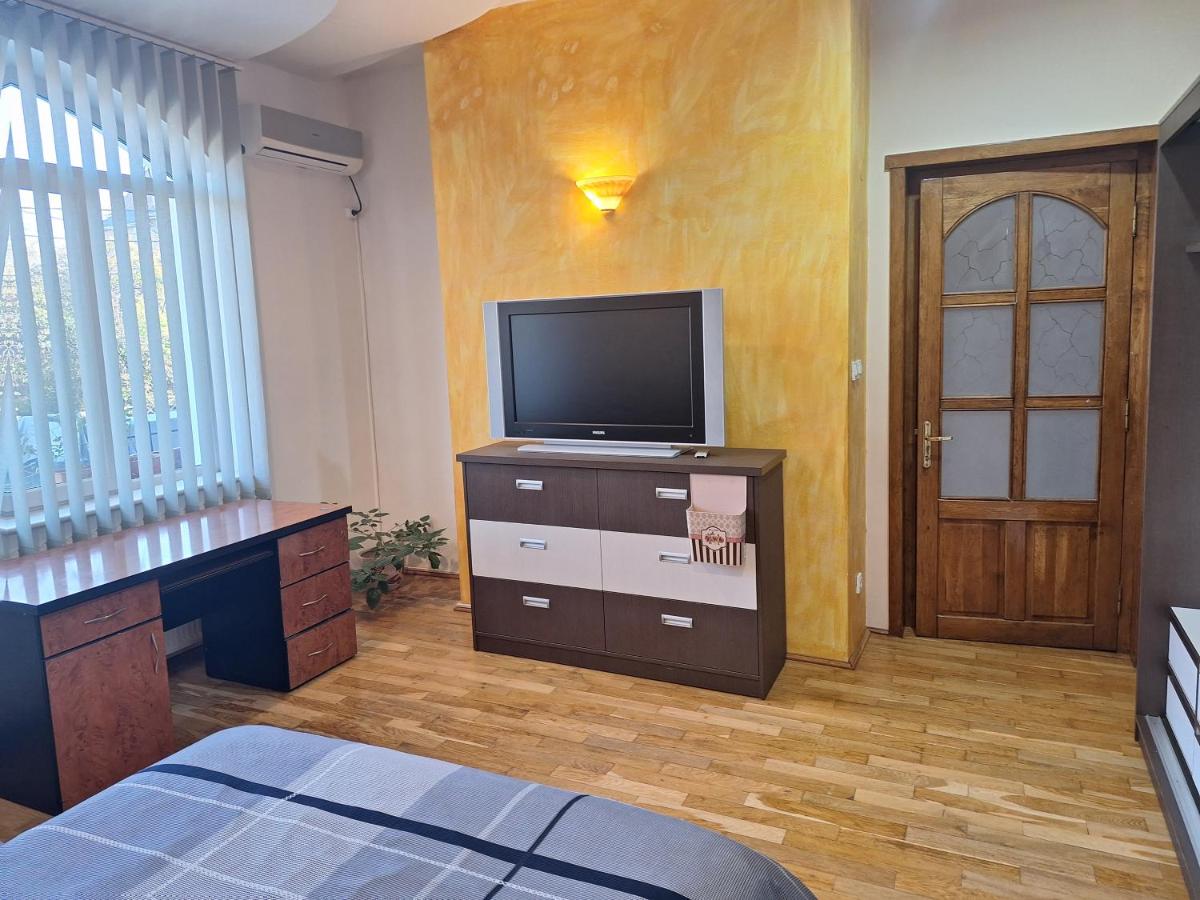 Panoramic Apartment - Housity
