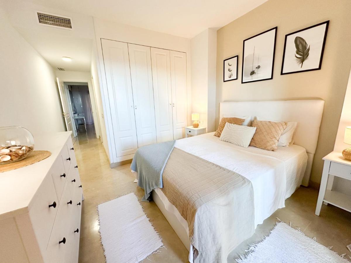 Hola! apartments at Coto Real - Housity
