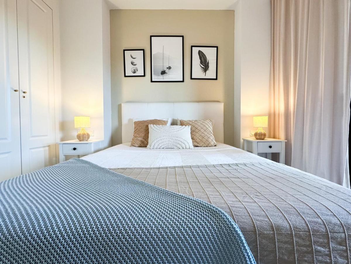 Hola! apartments at Coto Real - Housity
