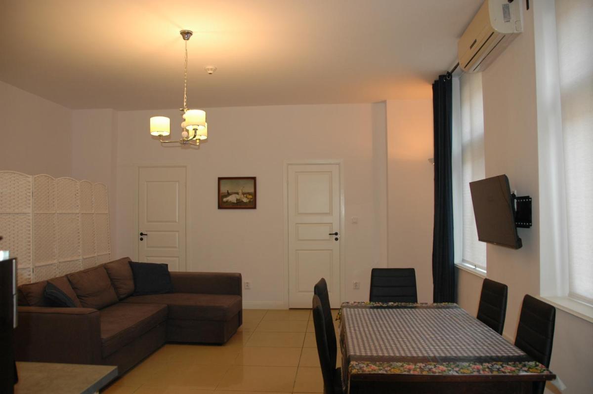 Blu Apartament - Housity