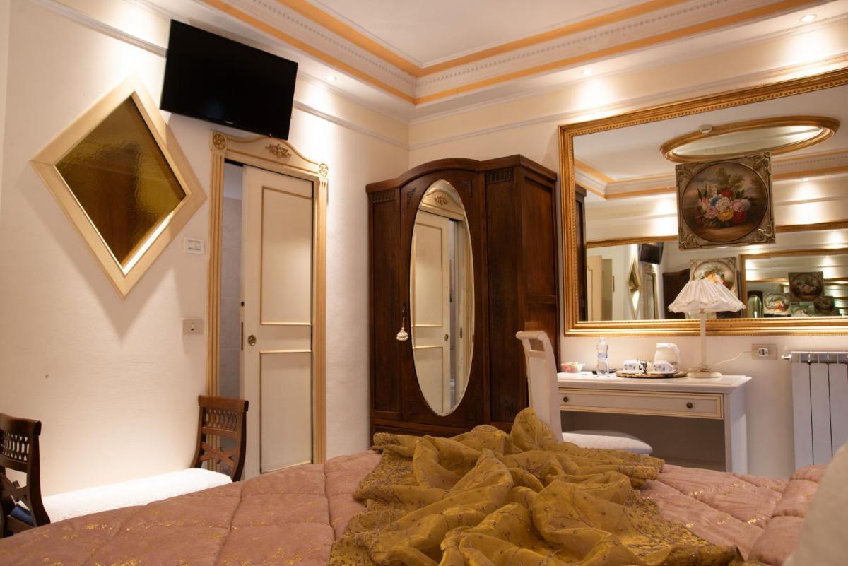 Hotel Vandelli - Housity