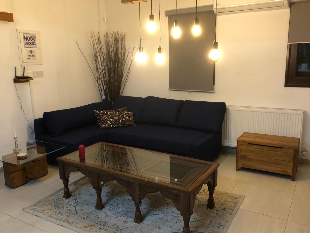 DIAMOND Stone Wooden Guest House - Housity