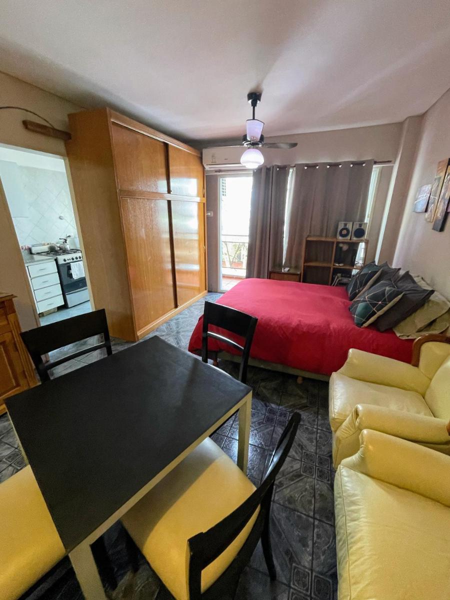 Palermo Oro y Av Santa Fe, con Balcon a 300m Embajada de EEUU a 10 min de Aeroparque - Housity