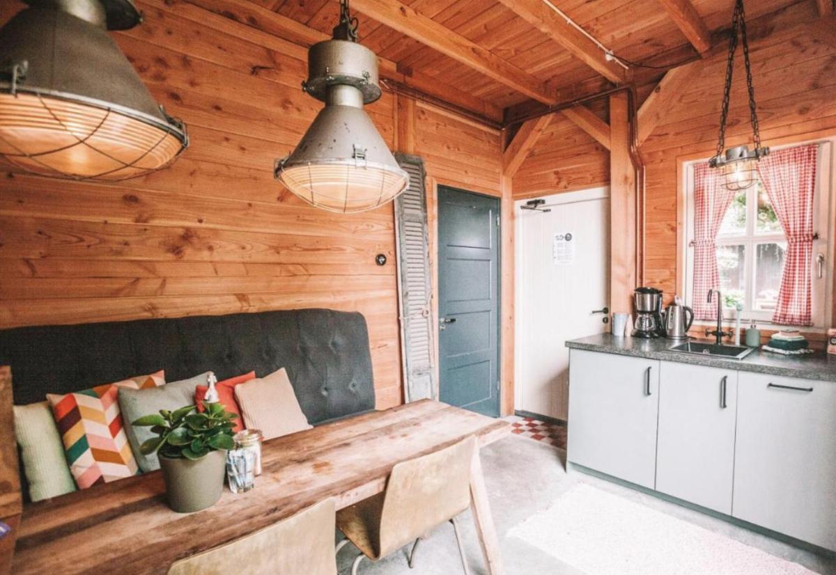 CRASH'NSTAY - The Silo Bungalow - Housity