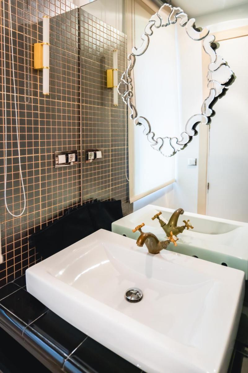 Un baño de Abalú Design Boutique Hotel Gran Via