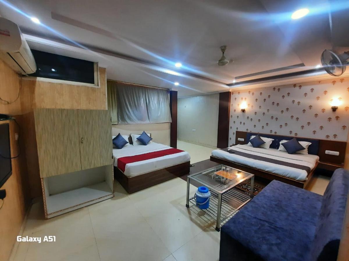Hotel Rock View - Housity