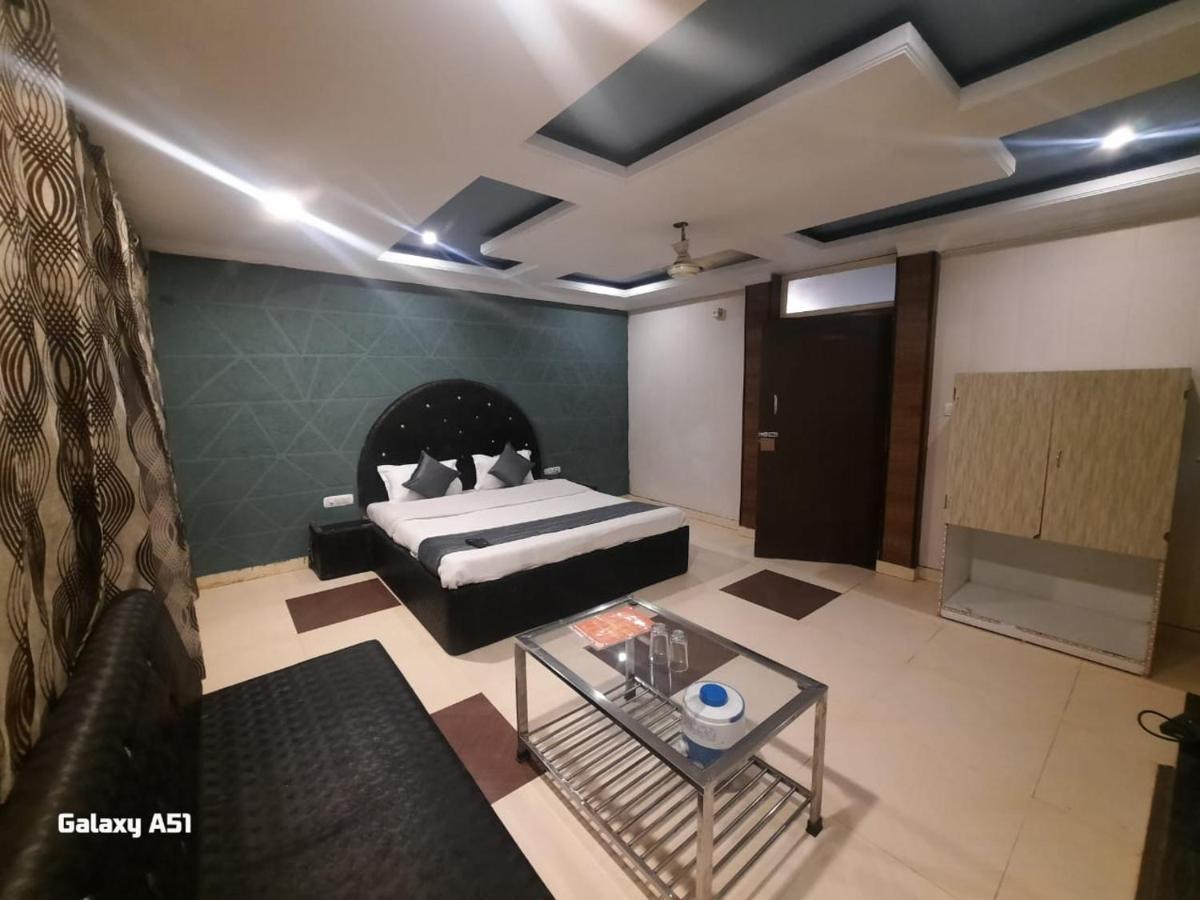 Hotel Rock View - Housity