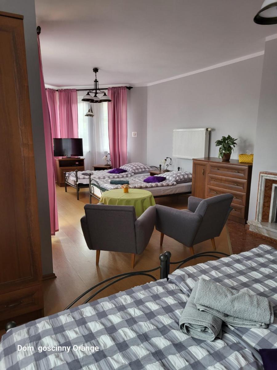 Dom Gościnny Orange - Housity