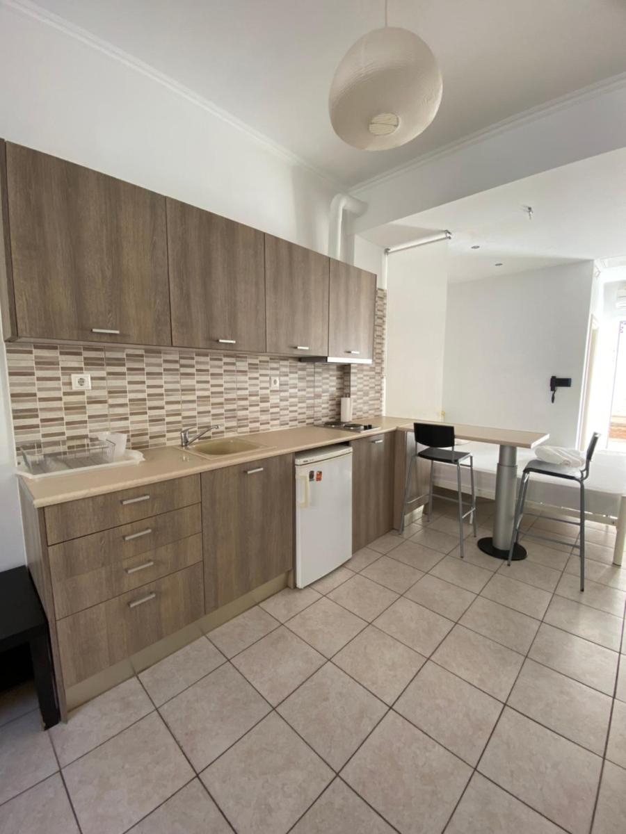 Loutraki Studio - Housity