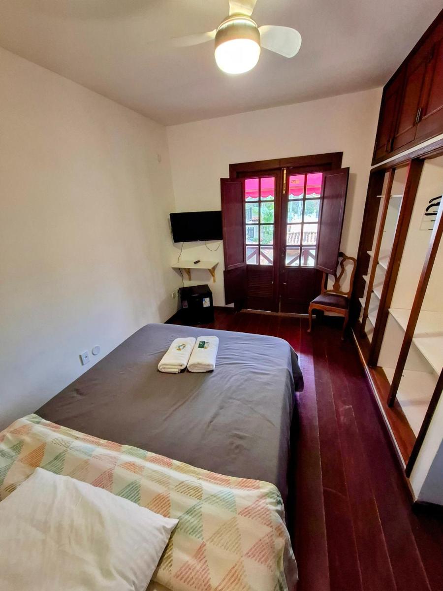 Casa Rosada seu refúgio na serra - Housity