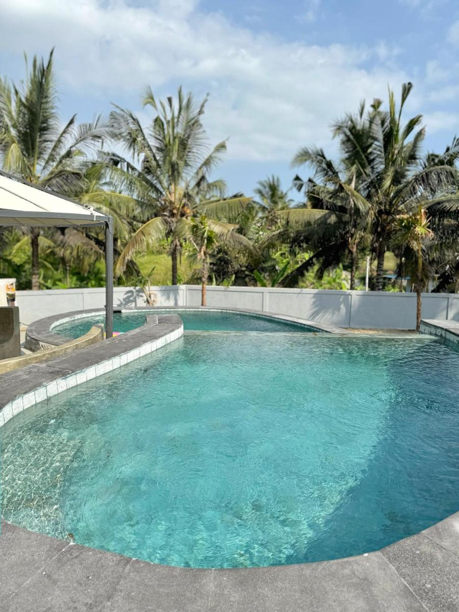 Sanava Balian - Housity