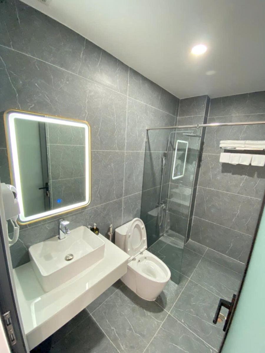 Golden Hotel - Hizvo