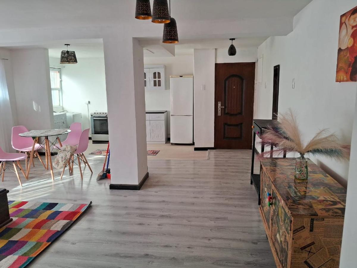 Comodo Departamento centrico en arriendo diario Arica - chile - Housity
