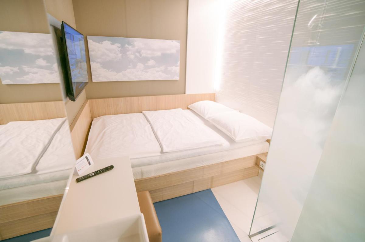 MY CLOUD Transit Hotel - Guests with international flight only! - Housity