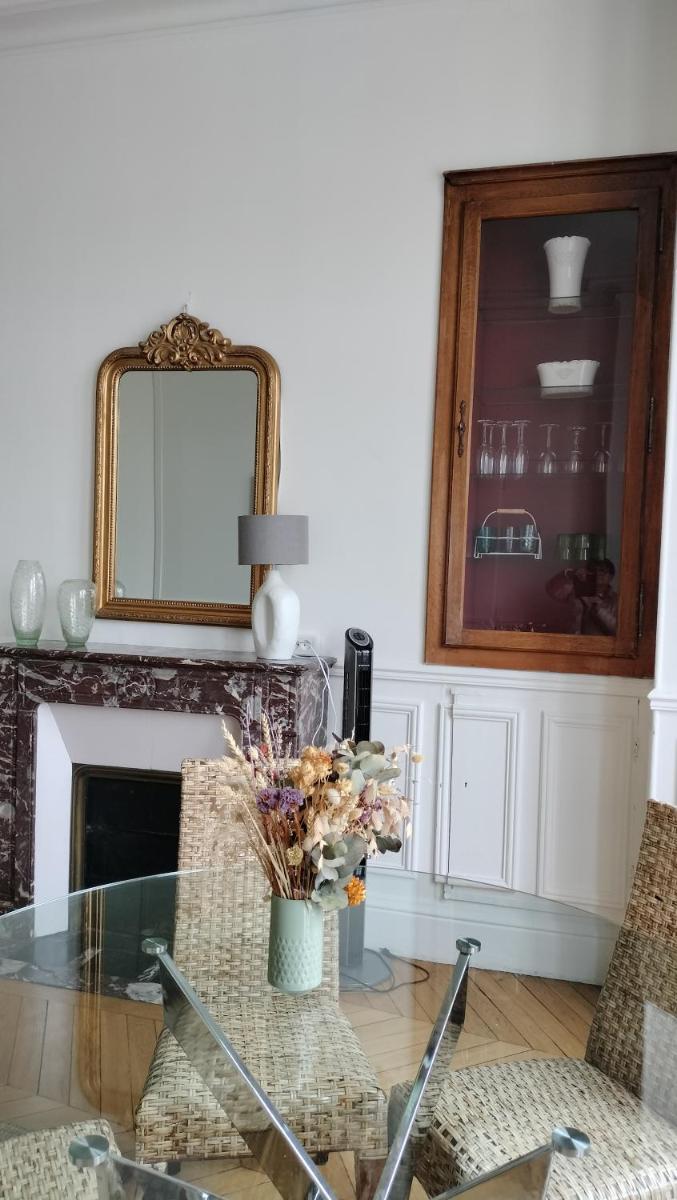 Appartement avec belle vue sur la place du Martroi - Housity