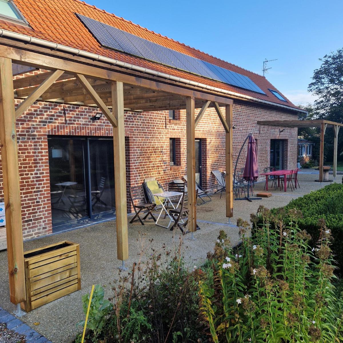 Maison d'hôtes de charme au vert avec table d'hôtes accueil chaleureux - Housity