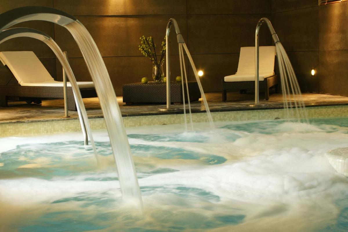 A piscina em ou perto de Your Hotel & Spa Alcobaça