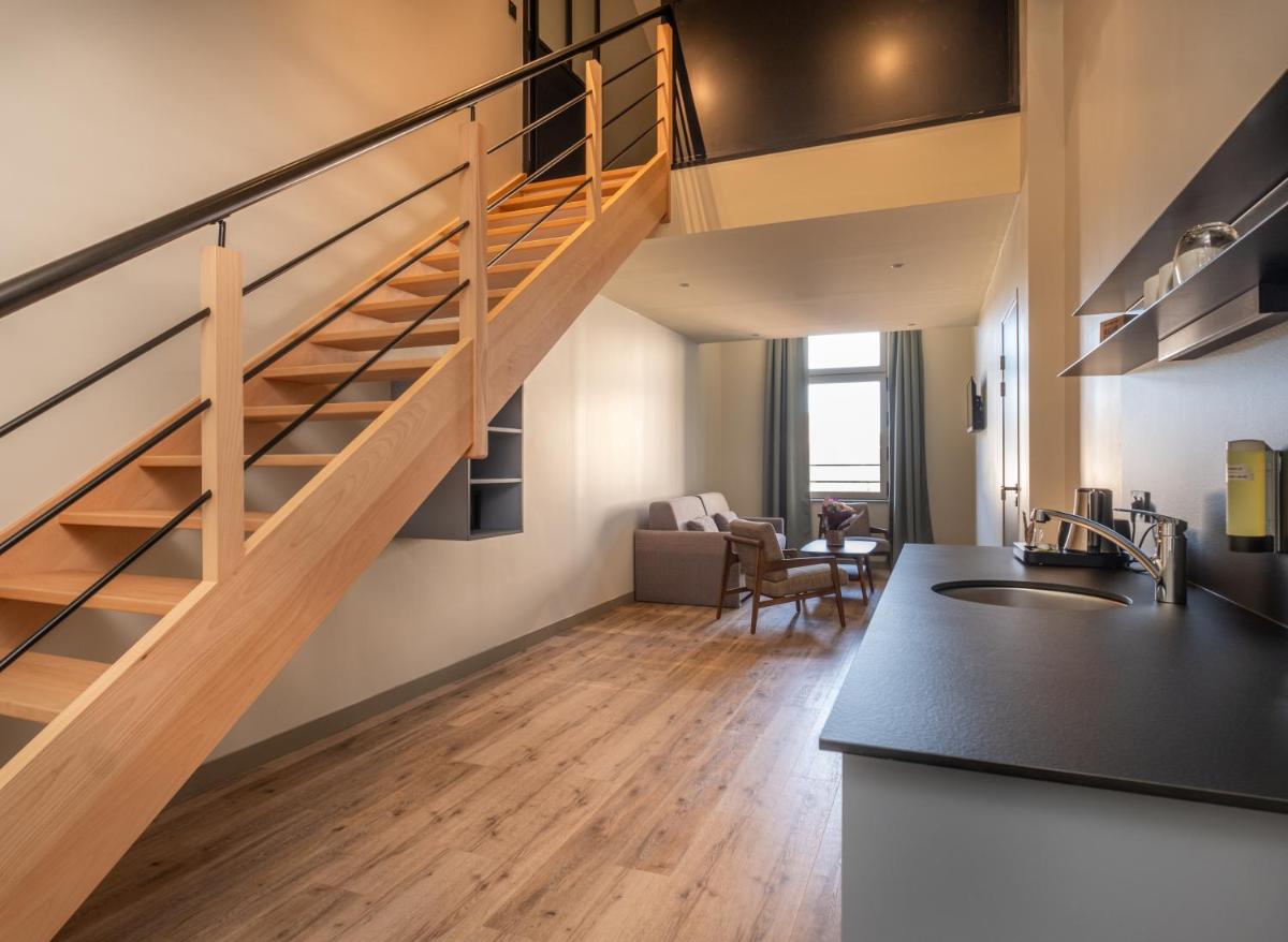 Coin salon dans l'établissement La Maison Rabelais