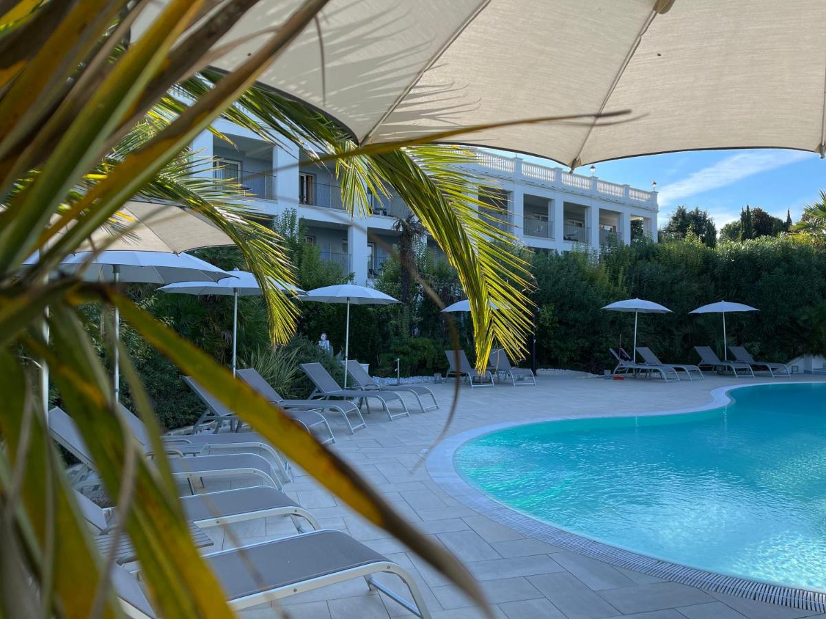 Palace Hotel Desenzano - Housity