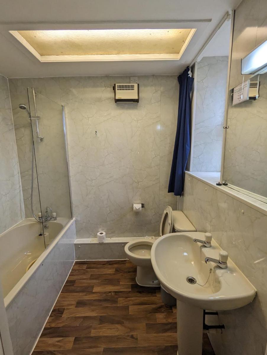 Eliza House - Hizvo