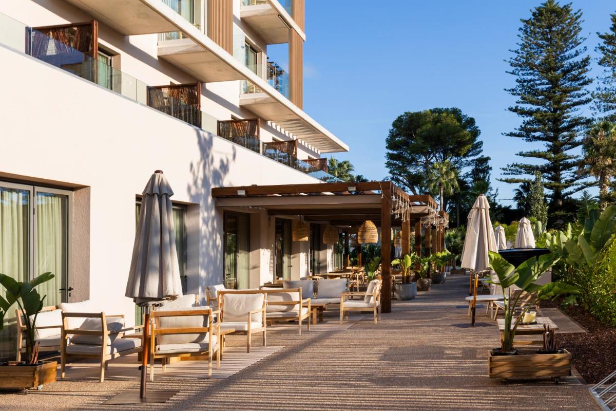 Un balcón o terraza de Albades Hotel & Spa - Adults Only - 4 Star Superior