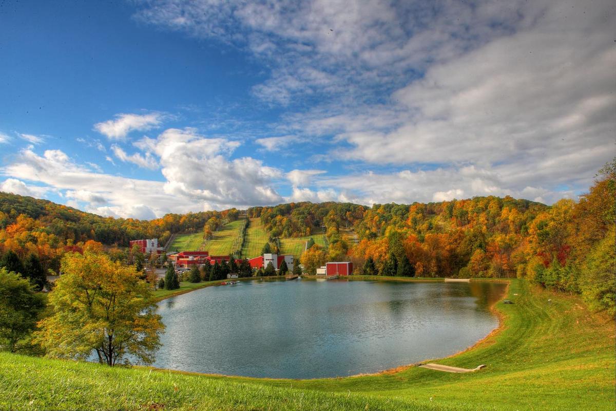 Bear Creek Mountain Resort - Housity