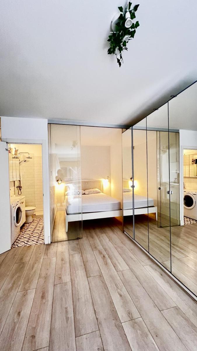 Vivienda vacacional en primera linea de playa y vistas al Mar y Piscina - Housity