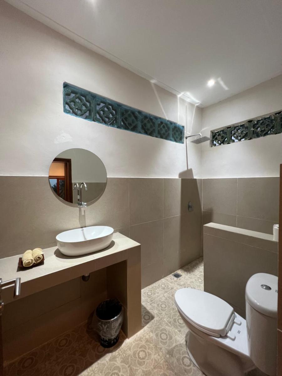 Lombok Coconut Hotel - Housity