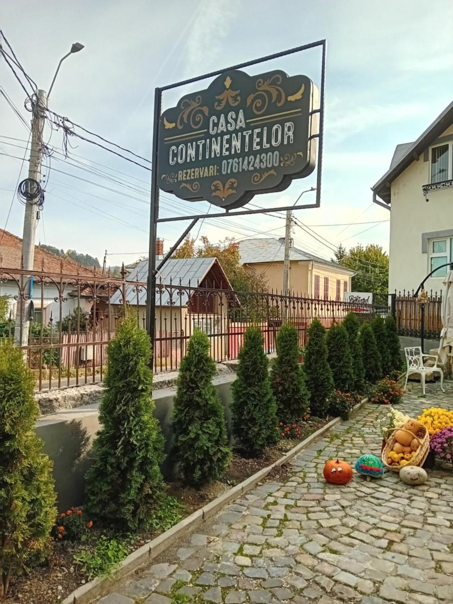 Casa Continentelor - Housity