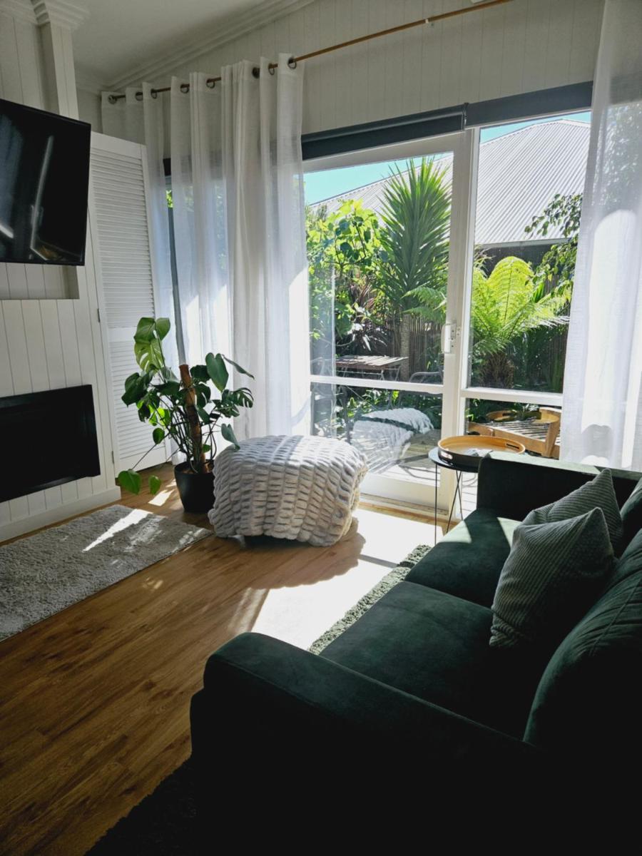 By The Seaside - Housity