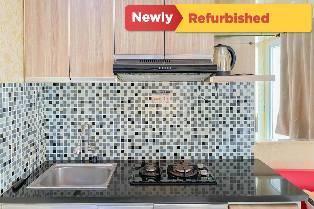 Comfortable and Strategic 2BR at Green Pramuka City Apartment By Travelio - Housity