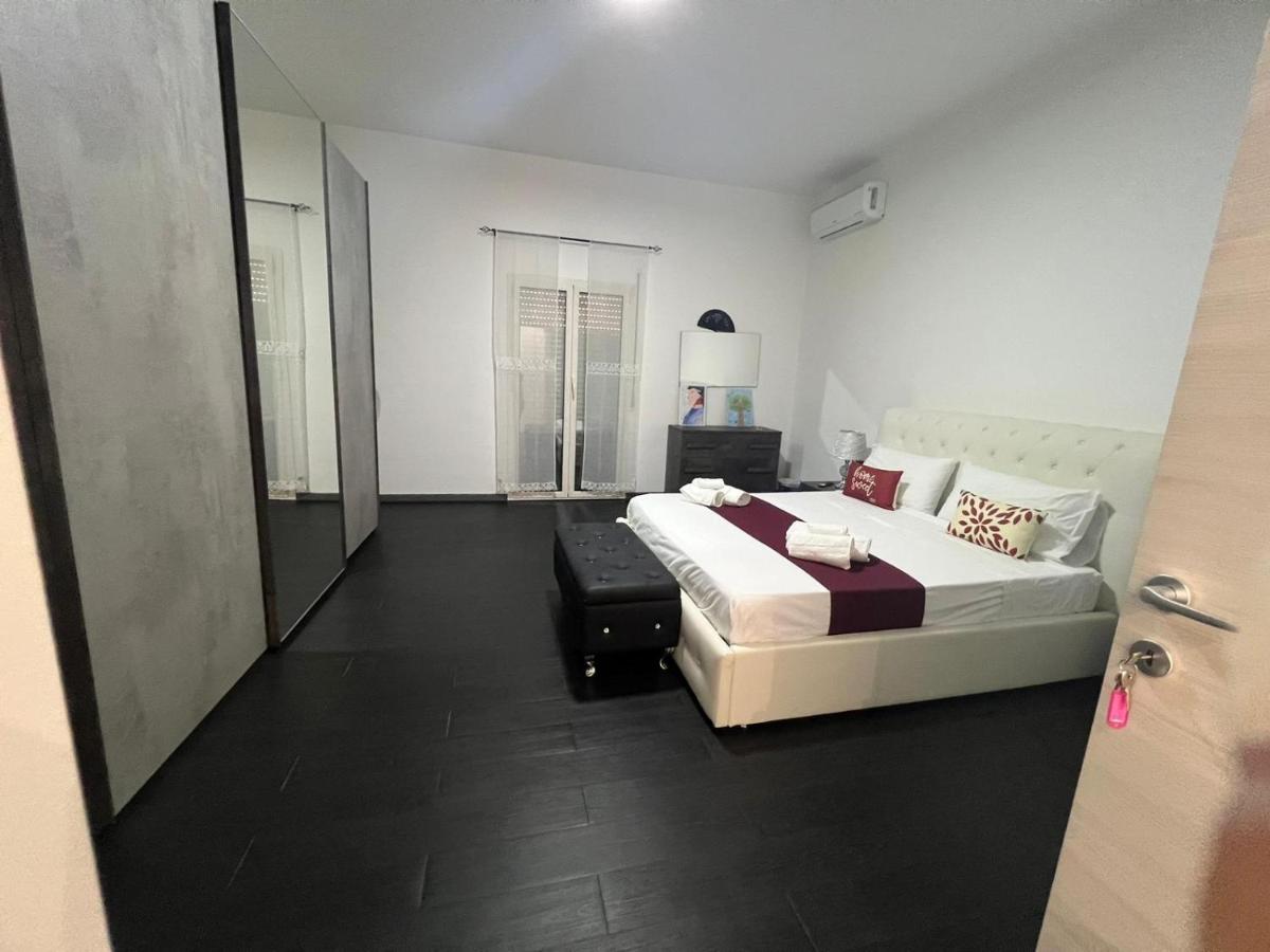 KAM DELUXE Private Home & Rooms Vacancy - Housity