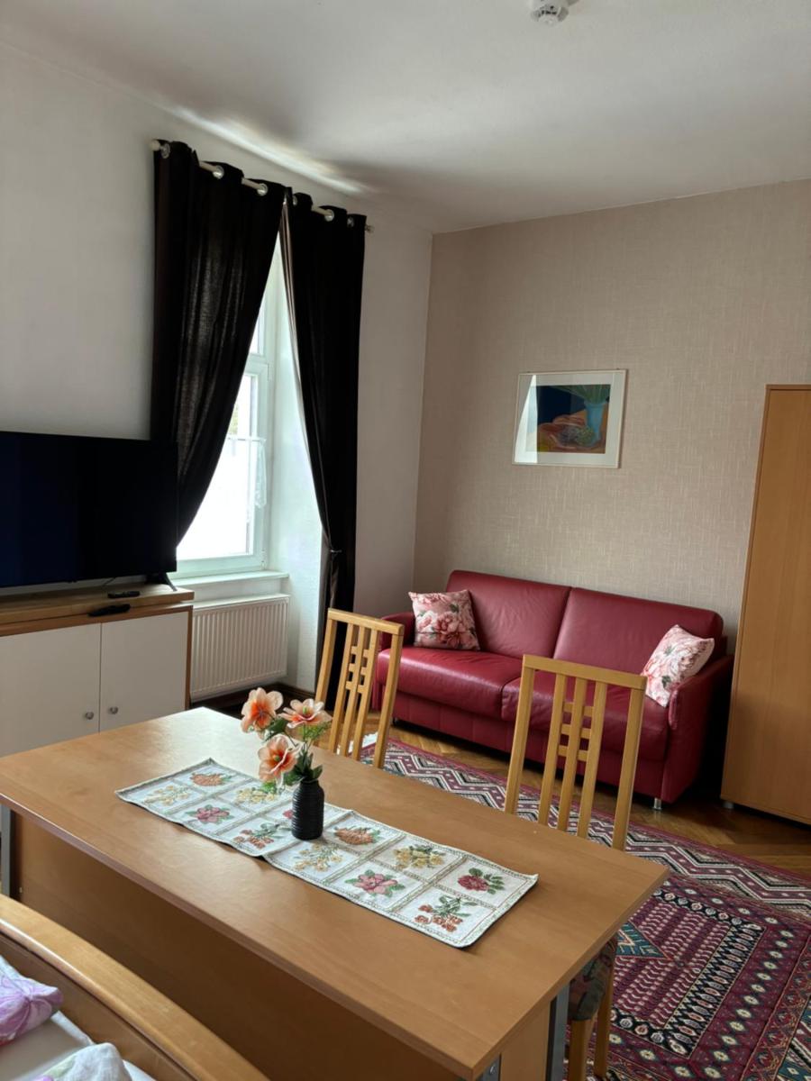 Pension Gutshaus - Housity