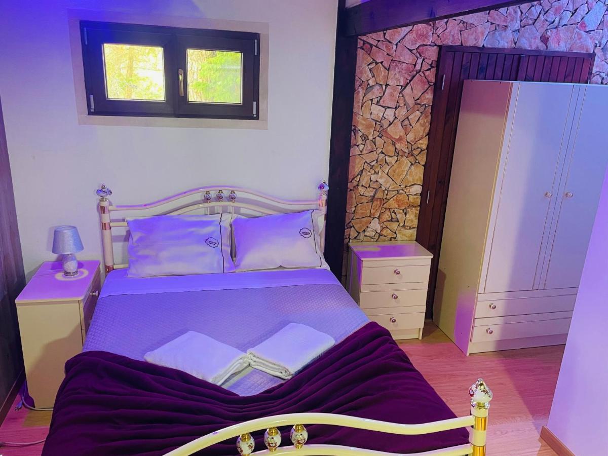 Jantesta Guest House - Housity
